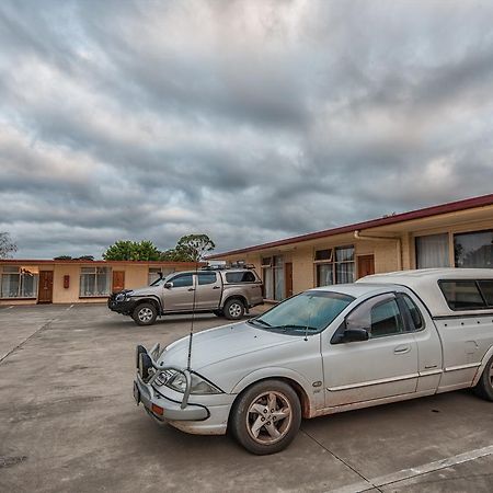 Heywood Motor Inn Buitenkant foto