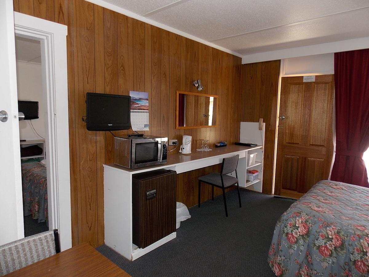 Heywood Motor Inn Buitenkant foto