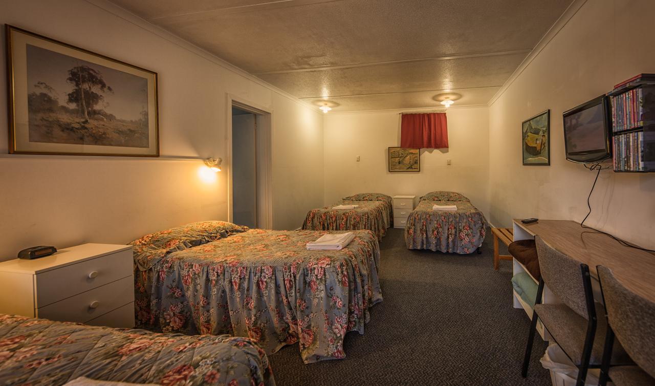 Heywood Motor Inn Buitenkant foto